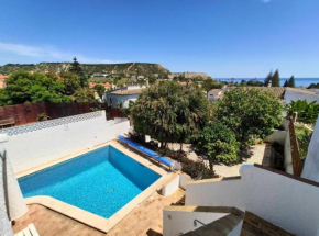 CoolHousesAlgarve Luz, 3 bed linked house, pool, superb panoramic sea view, Casa das Buganvílias